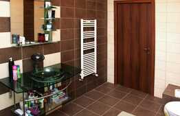 Vanzare apartament 3 camere, 78,81 mp, parcare, zona strazii Campului