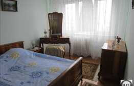 Vanzare apartament 3 camere,65,3 mp, parcare, 2 boxe, zona strazii Aleea Retezat