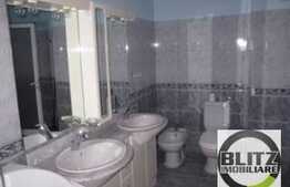 Vanzare apartament 4 camere, 78,65 mp, boxa subsol, zona strazii Campului