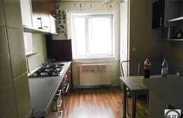 Vanzare apartament 3 camere, 65 mp, parcare, boxa, zona strazii Mehedinti