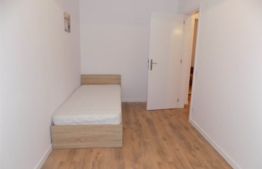 Apartament 3 camere, 50 mp, mobilat modern, zona Aleea Ciucas