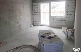 Vanzare apartament 3 camere, 86 mp, decomandat, zona Profi