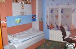 64 mp, 3 camere decomandate, zona Iulius Mall, loc de parcare si boxa incluse!