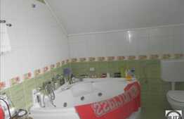 Casa individuala de vanzare, 125 mp utili, teren 280 mp, semineu, zona linistita