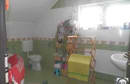 Casa individuala de vanzare, 125 mp utili, teren 280 mp, semineu, zona linistita