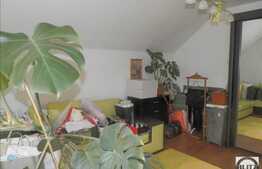 Casa individuala de vanzare, 125 mp utili, teren 280 mp, semineu, zona linistita