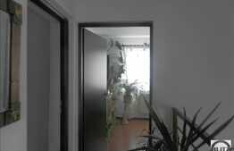 Casa individuala de vanzare, 125 mp utili, teren 280 mp, semineu, zona linistita