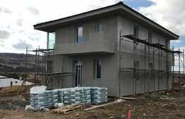 Casa individuala, 119,75 mp, 500 mp teren, semifinisata, zona linistita de case!