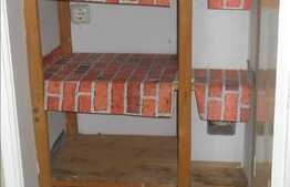 De vanzare 3 camere decomandate, zona strazii Grigore Alexandrescu, 63 mp utili