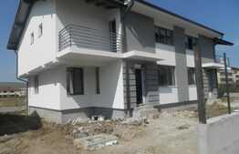 Duplex de vanzare cu 5 camere, 120 mp, zona de case!