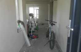 Duplex de vanzare cu 5 camere, 120 mp, zona de case!