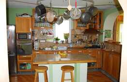 Exclusiv! Casa de vanzare, 260 mp utili, 1000 mp teren, situatie juridica la zi! 