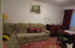 Vanzare apartament 3 camere, 66 mp, decomandat, zona Intre Lacuri
