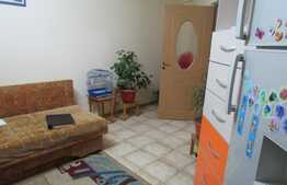 Vanzare apartament 3 camere, 92 mp, decomandat, zona strazii Calea Baciului