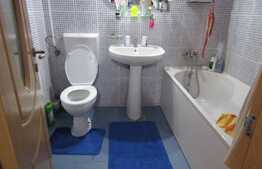 Vanzare apartament 3 camere, 92 mp, decomandat, zona strazii Calea Baciului