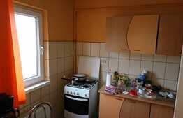 Vanzare apartament 2 camere, 50 mp, parcare, boxa subsol , zona strazii Donath
