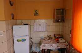 Vanzare apartament 2 camere, 50 mp, parcare, boxa subsol , zona strazii Donath