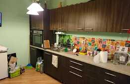 3 camere, 80 mp, decomandat, etaj intermerdiar, parcare, zona Roata Faget