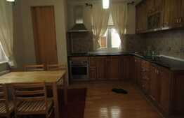 Apartament 3 camere, 110 mp, parcare, boxa subsol, zona strazii Fagului