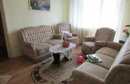 Apartament 3 camere, 50 mp, etaj intermediar, parcare, zona strazii Aleea Peana