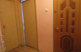 Apartament 3 camere, 50 mp, etaj intermediar, parcare, zona strazii Aleea Peana