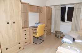 Apartament 3 camere, 85 mp, decomandat, garaj, mobilat modern, AC, zona Piata Cipariu