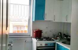 Vanzare apartament 2 camere, 55 mp, garaj, zona Golden Tulip