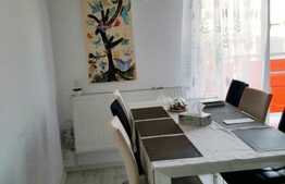 Vanzare apartament 2 camere, 55 mp, garaj, zona Golden Tulip