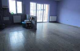 De vanzare apartament 2 camere, 57 mp, parcare, zona Polus Center