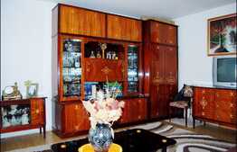 3 camere, 67 mp, decomandat, parcare, 2 boxe la subsol, zona Piata Zorilor