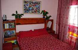 3 camere, 67 mp, decomandat, parcare, 2 boxe la subsol, zona Piata Zorilor