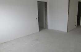 De vanzare mansarda inalta, 3 camere, 79 mp! Zona strazii Eroilor!