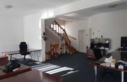 Casa pentru birouri, 3 nivele, parcare, 225 mp!