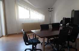 Casa pentru birouri, 3 nivele, parcare, 225 mp!