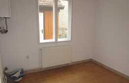 Apartament 3 camere, 60 mp, imobil tip casa/vila, zona strazii Bucuresti