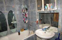 De vanzare apartament cu 2 camere, 52 mp! Zona strazii Stejarului!