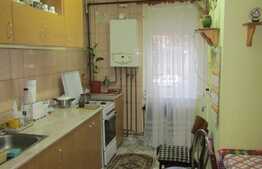 Vanzare apartament 3 camere, 64 mp, boxa, garaj, zona strazii Nicolae Titulescu