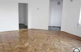 Apartament cu 1 camera, recent renovat in zona Primariei