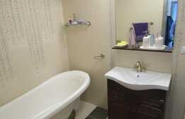 3 camere, 83 mp, in vila, boxa, pod inalt 83 mp, garaj, 2 parcari, zona Lidl