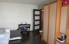 Apartament 3 camere, 65 mp, decomandat, garaj, zona strazii Aurel Vlaicu