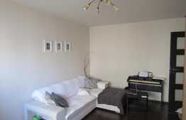 Apartament 3 camere, 65 mp, decomandat, garaj, zona strazii Aurel Vlaicu