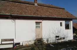 Casa individuala, 65 mp, 800 mp, zona linistita de case!