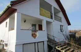 Casa individuala, 65 mp, 800 mp, zona linistita de case!