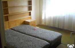 Apartament cu 4 camere, decomandat, 81,5 mp, bloc izolat termic, cu garaj