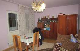 Apartament 2 camere, 53 mp, decomandat, boxa la subsol, zona strazii Bucuresti