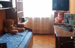 Vanzare apartament 3 camere, 60 mp, decomandat, parcare, zona strazii Donath 