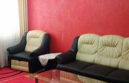 Vanzare apartament 3 camere, 60 mp, decomandat, parcare, zona strazii Donath 