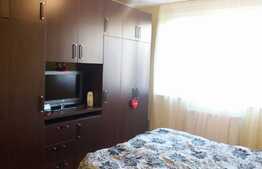 Vanzare apartament 3 camere, 60 mp, decomandat, parcare, zona strazii Donath 