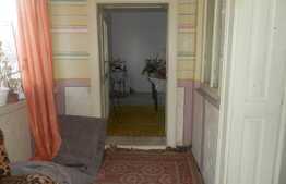 Casa individuala 133 mp, teren de 950 mp! Zona de case! Necesita renovare!