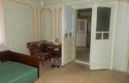 Casa individuala 133 mp, teren de 950 mp! Zona de case! Necesita renovare!